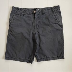 “OP” Ocean Pacific mens shorts Size-40.